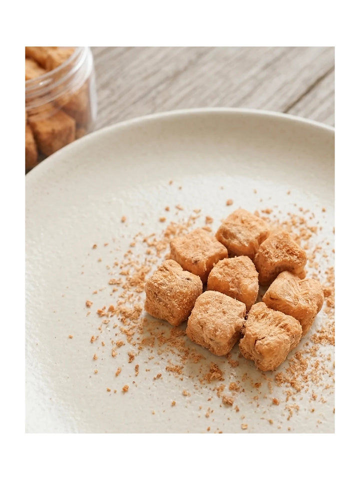 Waggle Freeze Dried Salmon Hearts Treats Cats & Dogs
